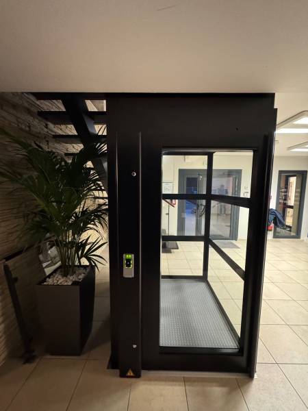 Elévateur BARDVA SB200 à Bouc-bel-Air