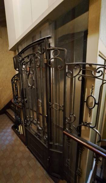 ascenseur ancien rénové par EMA 