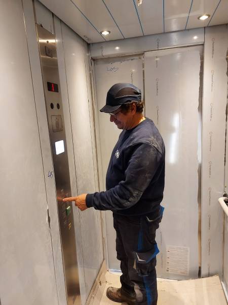 Maintenance et Dépannage d’Ascenseurs OTIS à Aix-en-Provence et dans les Bouches-du-Rhône (13)