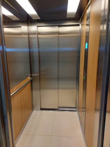 Vérification technique d'un ascenseur dans une copropriété à Marseille