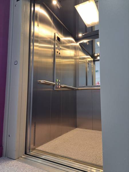 cabine ascenseur kleemann à Istres 