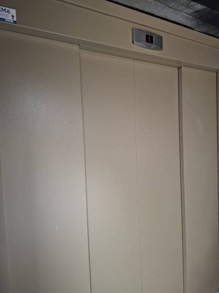 portes ascenseur kleemann installé par EMA à Bandol 