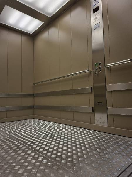 cabine ascenseur kleemann 2400 kg - 2 niveaaux 