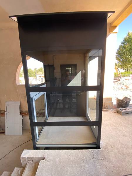 Elévateur BARDUVA installé par EMA à Gignac la Nerthe