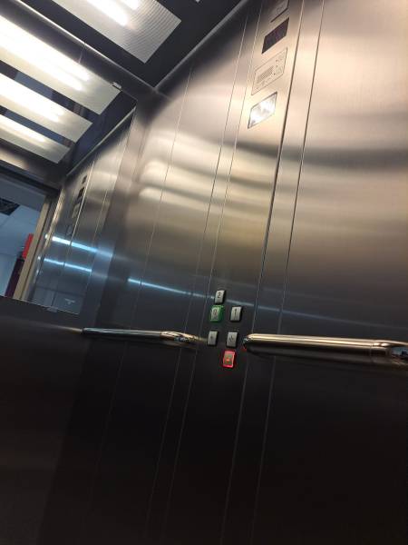 inox intérieur ascenseur EMA 